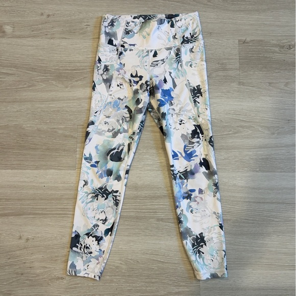 Athleta Women’s Stash Pocket Salutation Peony 7/8 Tight - Small - Picture 2 of 8